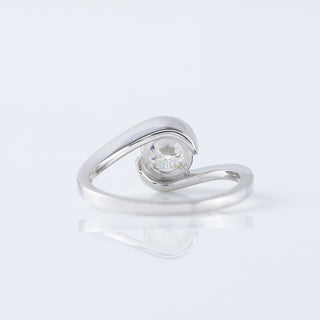 Swirl 1.00 CT Round Cut Moissanite Diamond Solitaire Engagement Ring