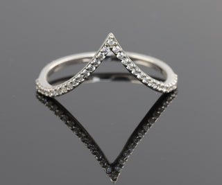 V Shape Round Cut Moissanite Wedding Band