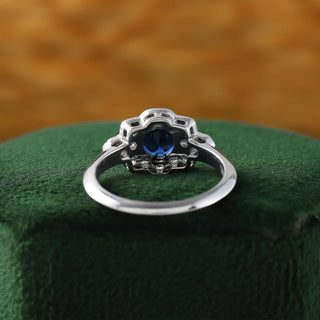Art Deco Blue Sapphire Round Lab Grown Diamond Vintage Ring