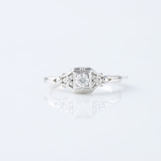 Vintage Moissanite Diamond Engagement Ring 