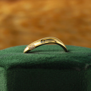 Round Lab Grown Diamond Curved Matching Band in 14K Solid Gold